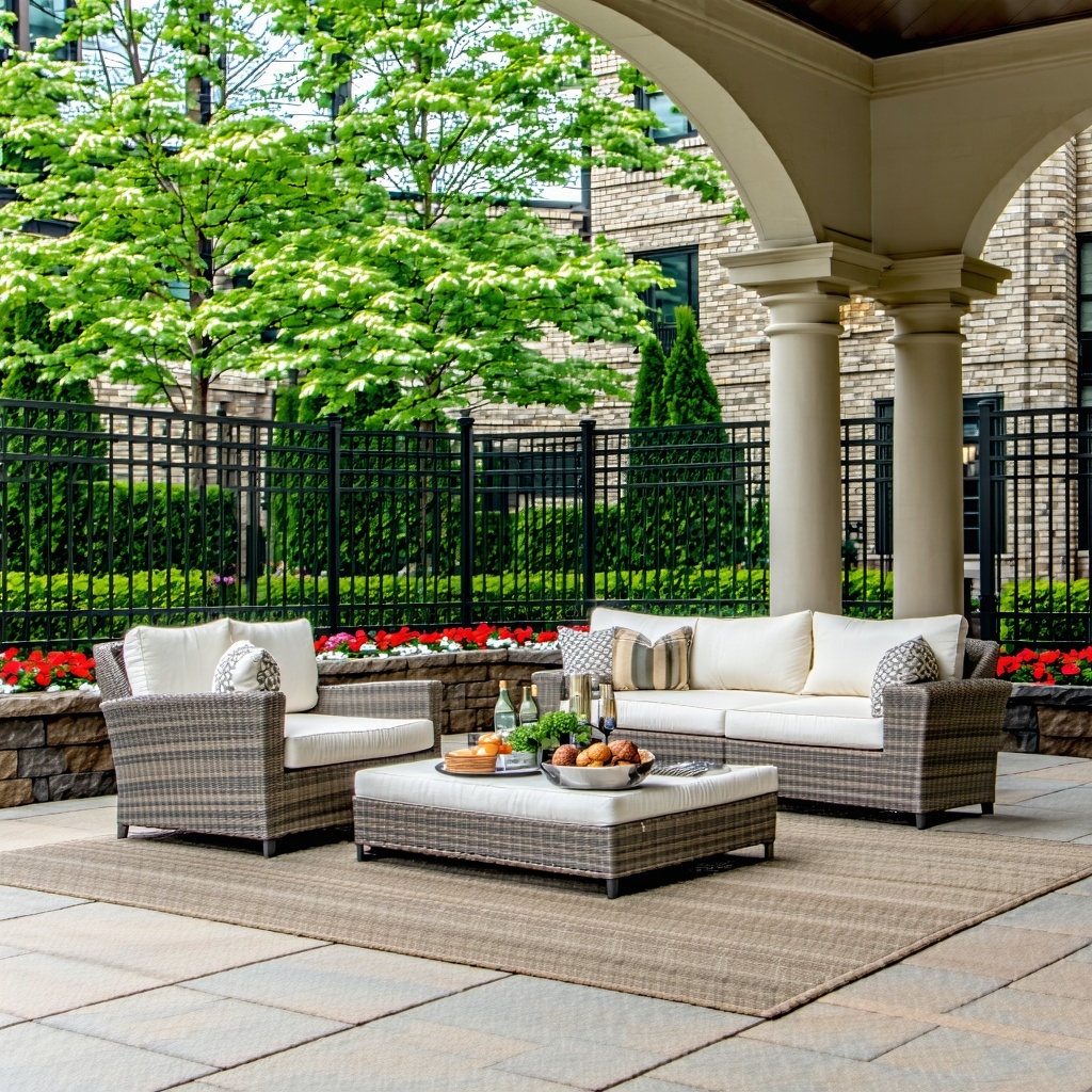 Our shortterm stays at The Villas at Astoria Park offer an ideal opportunity to immerse yourself in the everyday elegance of independent livingEnjoy a beautifully furnished private residence savor chefprepared meals and take part in our curated calen-1